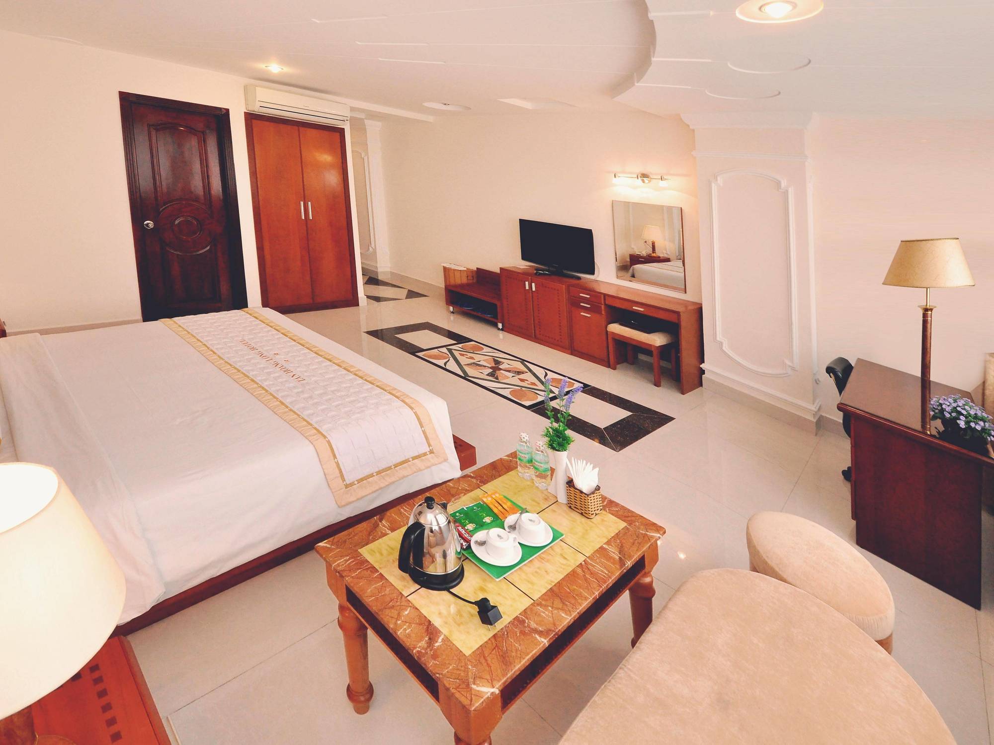 Tan Hoang Long Hotel Ho Şi Min Dış mekan fotoğraf